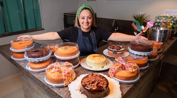 Do bolo 'solado' a uma confeiteira empreendedora: o poder transformador do  amor materno - Negócios - Diário do Nordeste